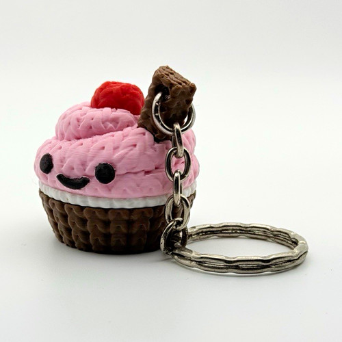 Pink plastic cupcake keychain - pink,